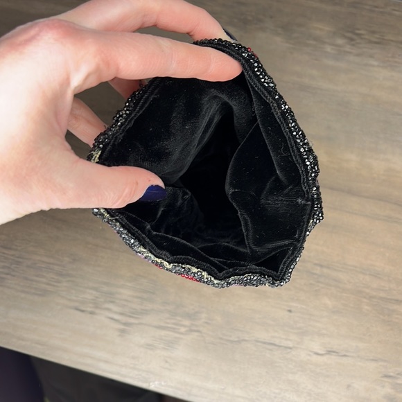 Gorgeous Vintage Floral Seed Bead Beaded Pouch w Velvet Lining - Picture 8 of 14